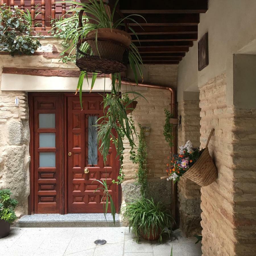 Apartamento San Pedro Toledo Bagian luar foto